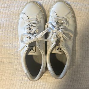 VEJA Esplar Sneakers